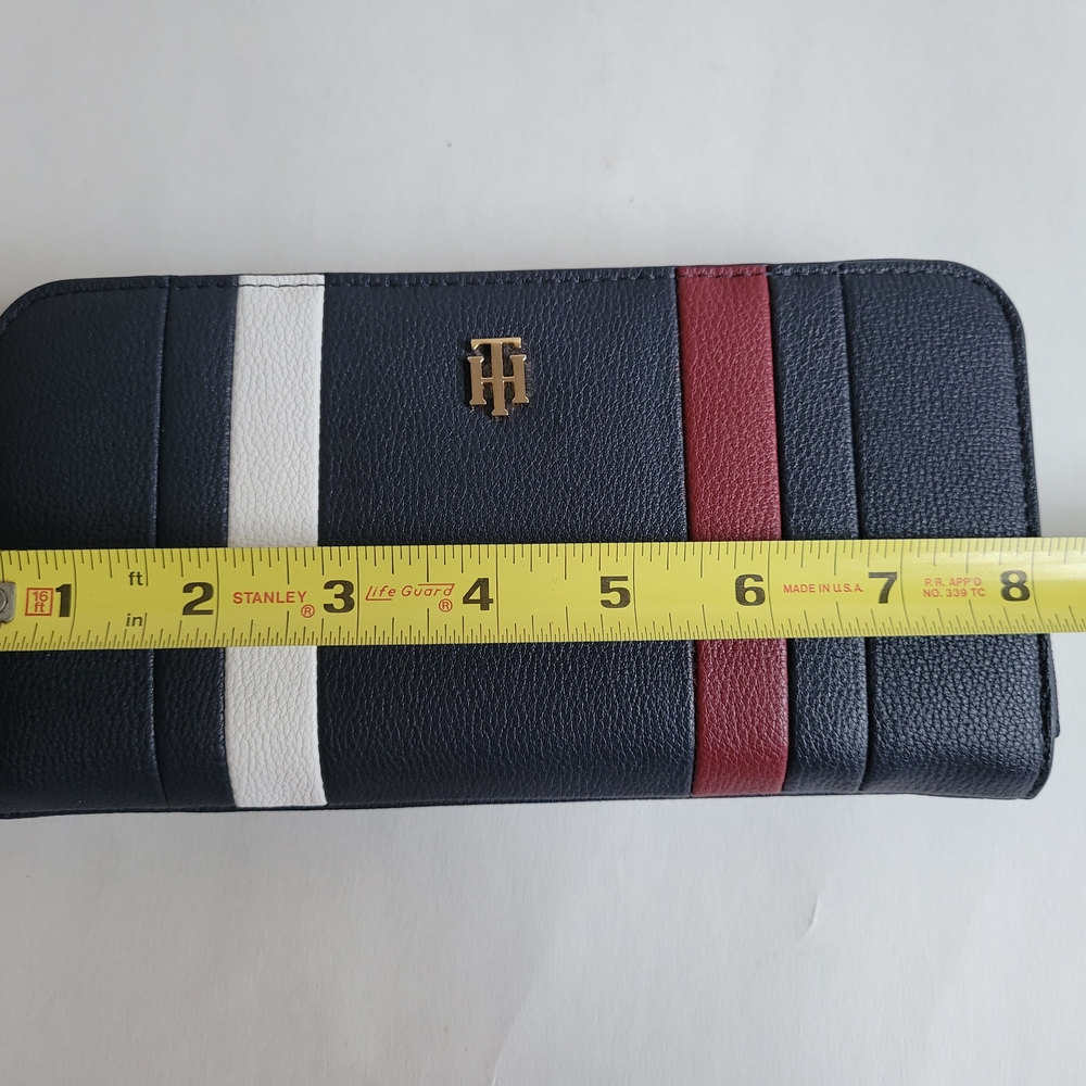 Tommy Hilfiger Navy Wallet with Red and White Stripes - Picture 6 of 7